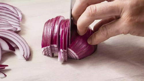 onion-cutting